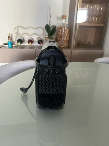 Cafeteira Nespresso - Máquina de Café em capsulas