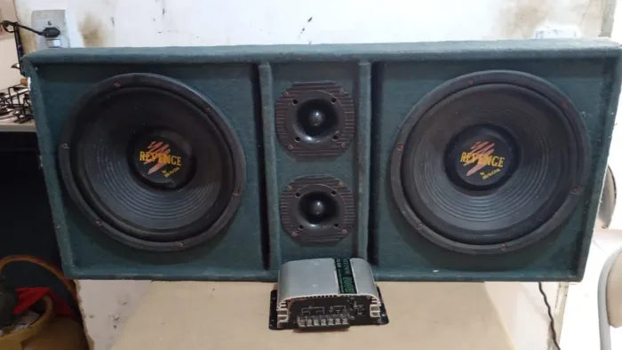 Caixa de som Revenge Bravox com 2 alto-falantes de 12 + módulo Stetsom CL 500+ 2 tweeter