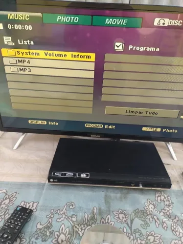 DVD player com USB Rec e Karaokê Modelo: DV 457