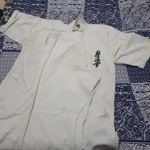 Kimono karate kyokushin Adulto A4