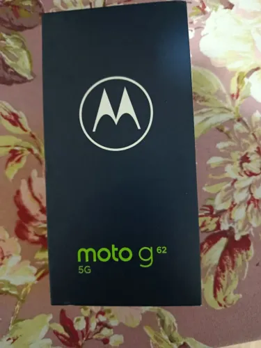 Vendo Moto G62 super novo completo