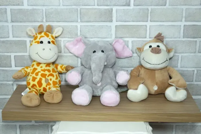 Kit 3 Pelúcias Brumar Girafa, Elefante E Macaco