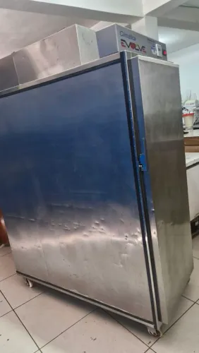 CÂMARA DE FERMENTAÇÃO / SUPER FREEZER CLIMÁTICA EVOLVE - 1000 PÃES - INOX - R$ 7.000