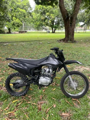 Bros/ CRF