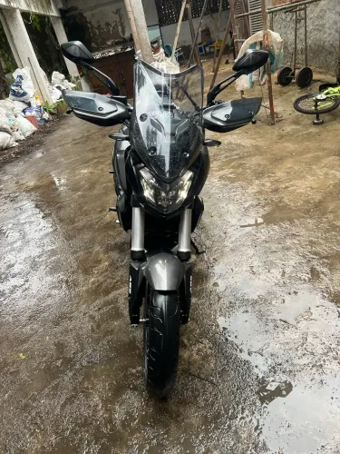 BAJAJ DOMINAR 400 - 2024