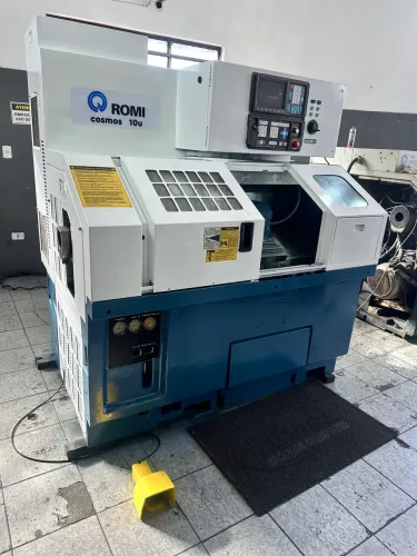 TORNO CNC ROMI MOD COSMO 10 U