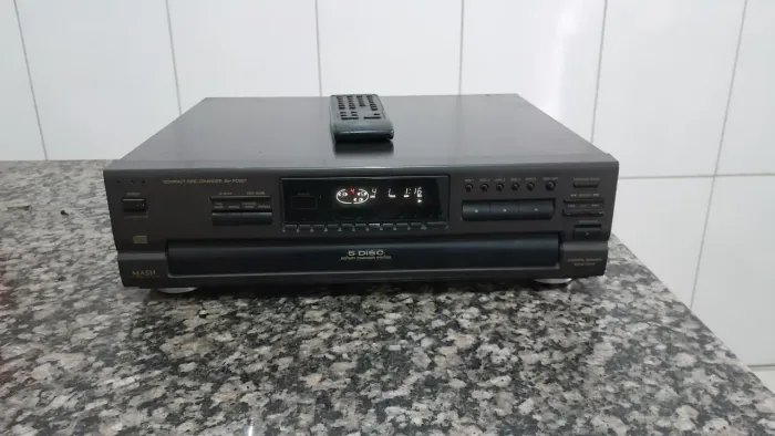 Toca CD technics sl-pd867 