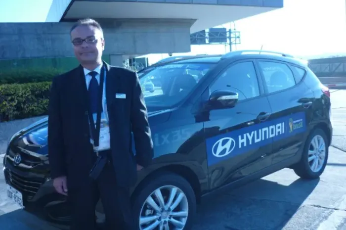Ofereço-me como Motorista Particular Experiente com Referências há 35 anos Habilitado A B