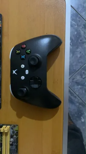 Controle Xbox séries original com carcaça novíssima