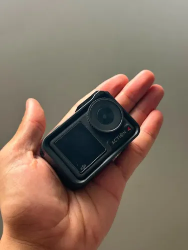 Dji action 4 + acessórios e maleta de transporte