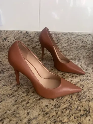 Scarpin Couro/Marrom/ Arezzo