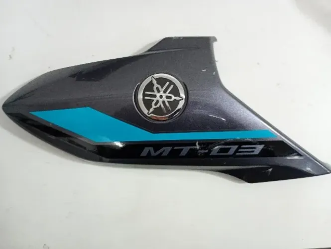 Acabamento Asa Do Tanque Mt03 L/d Original Usado M828