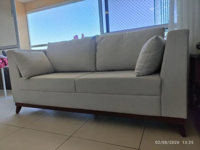 Sofá 3 lugares linho