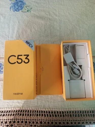 Vendo celular Realme C53 muito novo 256GB memória com 8GB de ram 500 reais não faço envio