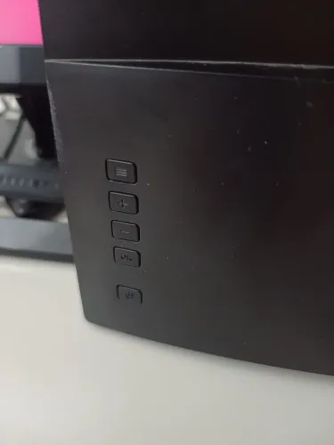 HP Envy 27s 4K - Para Peças (Liga Normalmente)