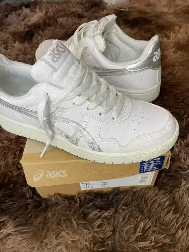 Tênis Asics 
