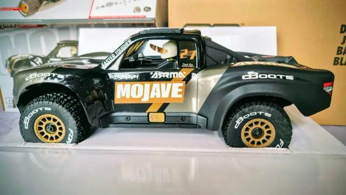 Automodelo rc Arrma Mojave Grom brushless 1/14