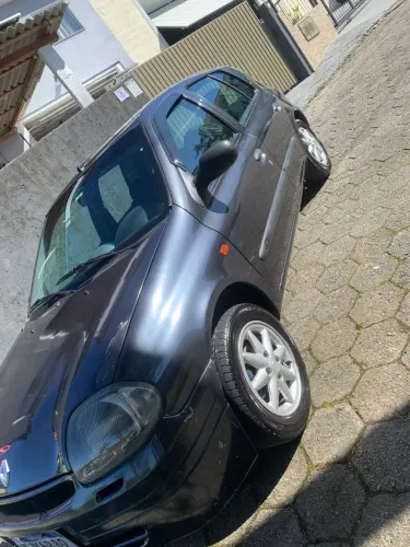 Renault Clio RN/ Expression 1.0 5P 2001