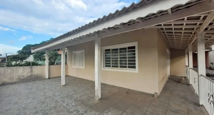 Vendo excelente casa na Samambaia