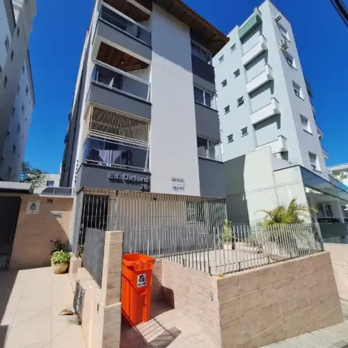 Quitinetes semi-mobiliadas à 500mts da UFSC
