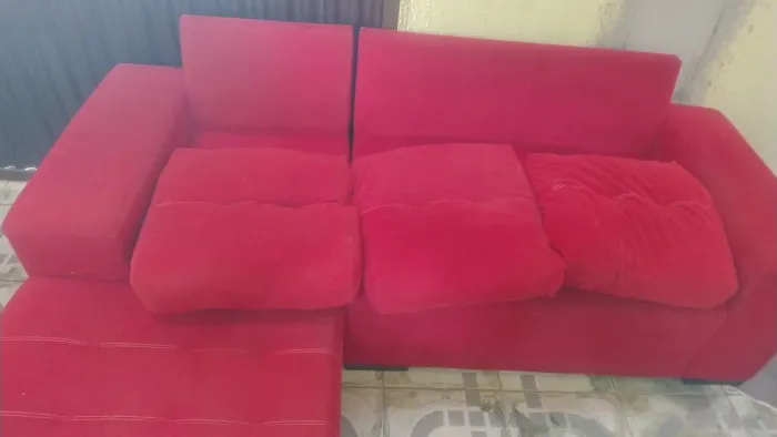 Vendo sofá vermelho