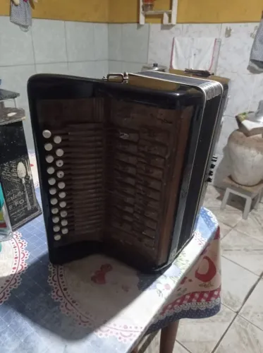 Sanfona de oito baixos Todeschini para reforma
