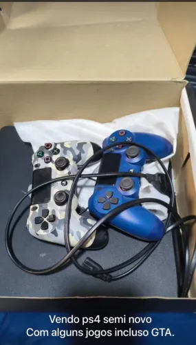 VENDO PS4 SEMI NOVO 