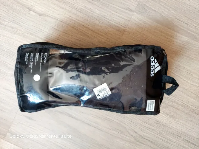 Luva de boxe Adidas 14oz