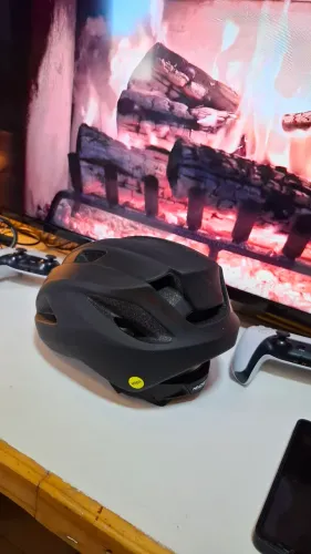 Capacete specialized mips tam:P