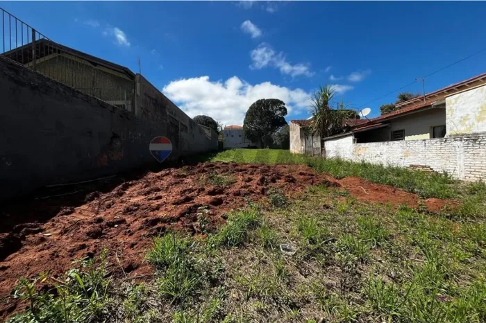 TERRENO DE 750 m² NA VILA MARIA BOTUCATU | R$ 390.000,00