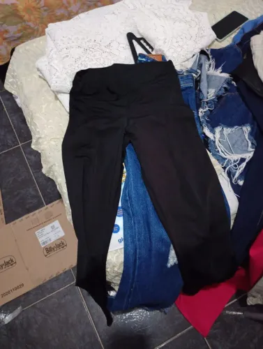 Roupas femininas calças jeans legs novíssimas