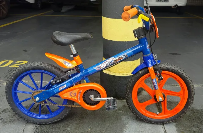 Bicicleta hotwheels aro 16