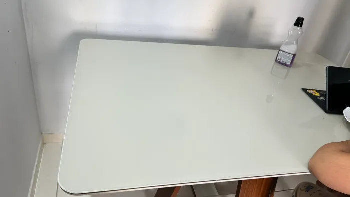 Mesa premium com vidro, só o tampão 135x90cm para retirada no local