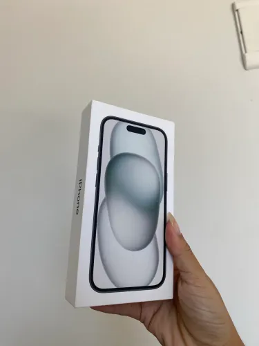 iPhone 15 LACRADO