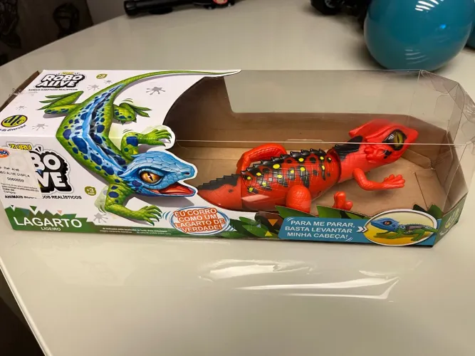 Lagarto robô alive