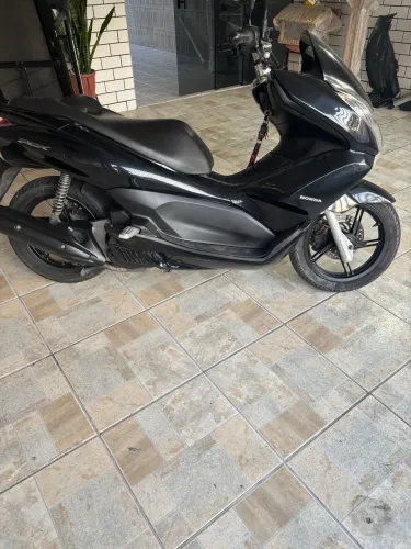 PCX 2015 Preta