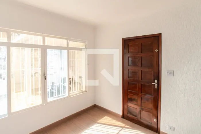Casa à Venda - Vila Gustavo, 2 Quartos, 180 m2