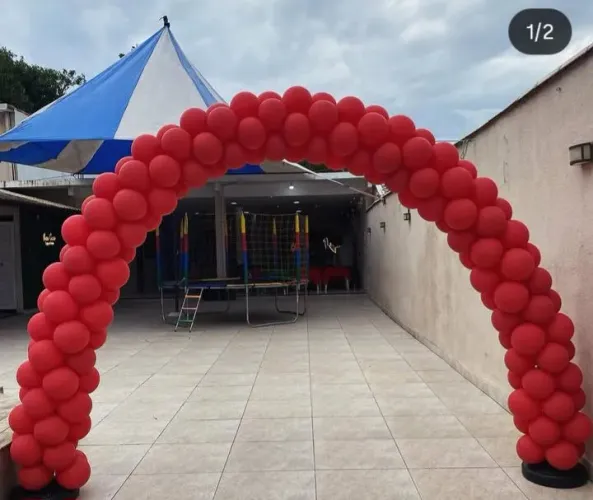 Faço arco de baloes para festa .