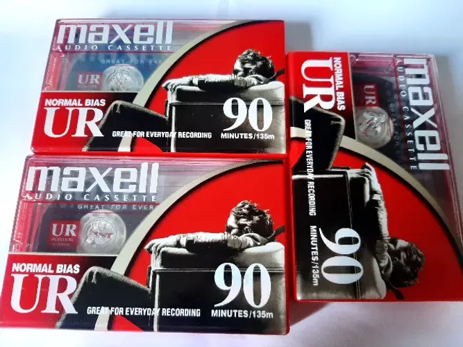 KIT 3 FITAS CASSETE MAXELL UR90 - LACRADA