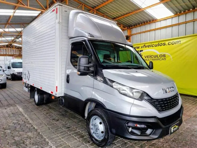 IVECO DAILY 55-170 BAÚ 2022