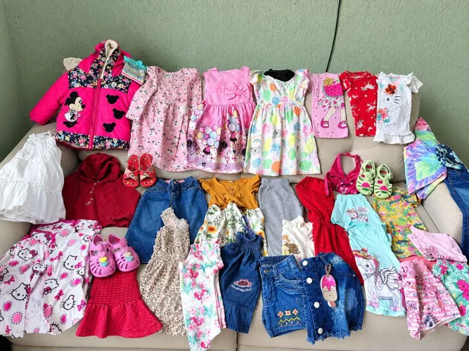 Lote de roupas infantil menina tm 2anos 50 peças
