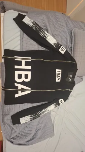 ZIP HBA(H00D BY AIR)