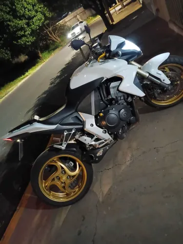 CB1000R 2014 BRANCA