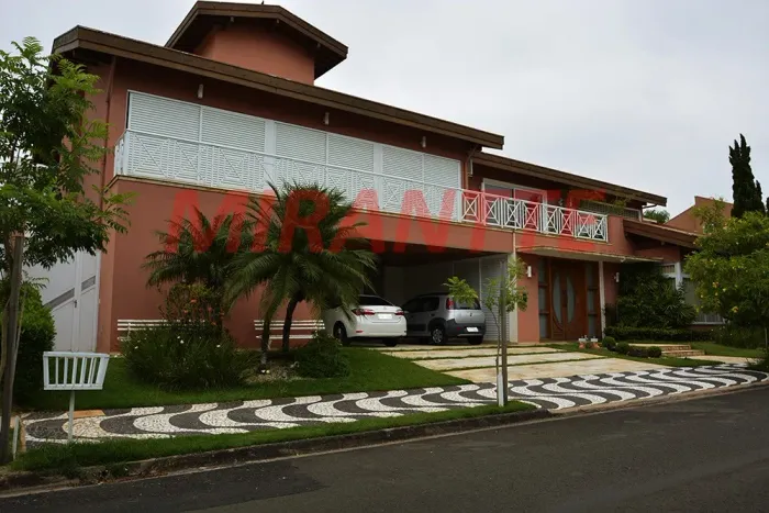 Cond. fechado de 465m² com 4 quartos em Consolação