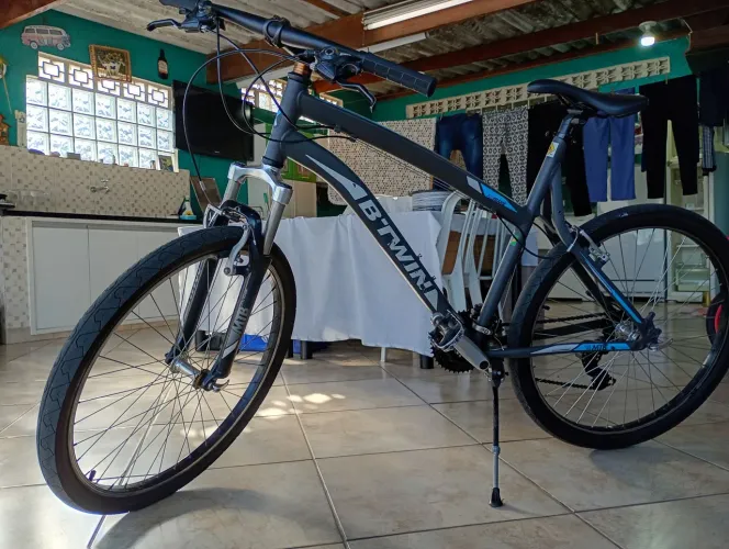 Bicicleta aro 26 em ótimo estado 