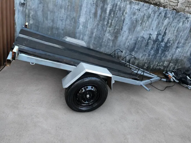 Carretinha Reboque para transportar motos
