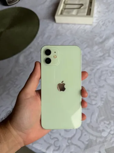 Vendo iPhone 12 verde 128g