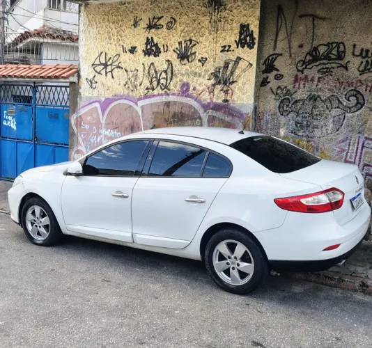 Renault Fluence Sed. Dynamique 2.0 16V Flex Mec. 2013