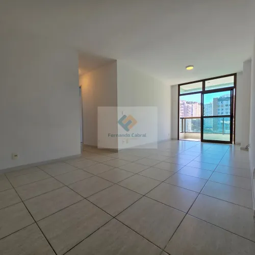 Apartamento à venda em Niterói-RJ, Santa Rosa: 2 quartos, 1 suíte, 1 sala, 3 banheiros, 1