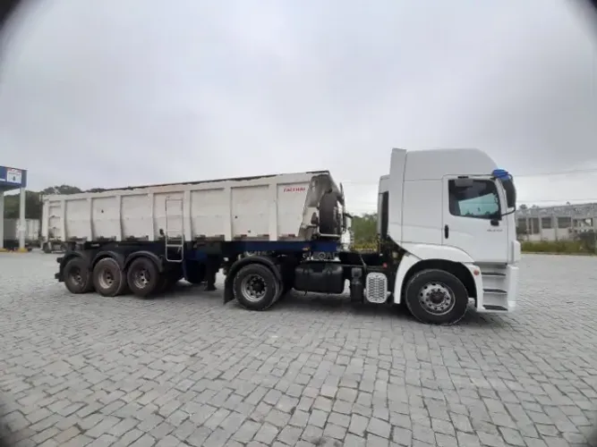 Carreta Caçamba 3 eixos 2013